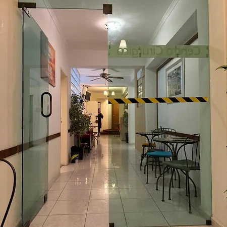 בית הארחה A Ponte Marques De Pombal ליסבון