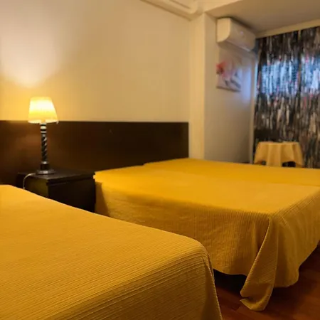 A Ponte Marques De Pombal 招待所 Lisboa